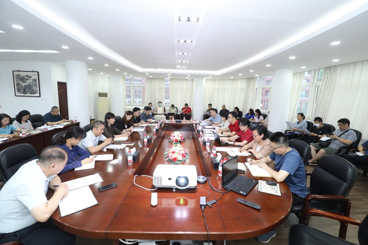 8bo体育
与党委组织部开展主题教育联学 图片4.jpg