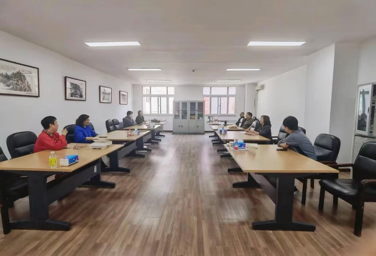 8bo体育
教职工党支部召开学习贯彻习近平新时代中国特色社会主义思想主题教育专题组织生活会 图片3.jpg